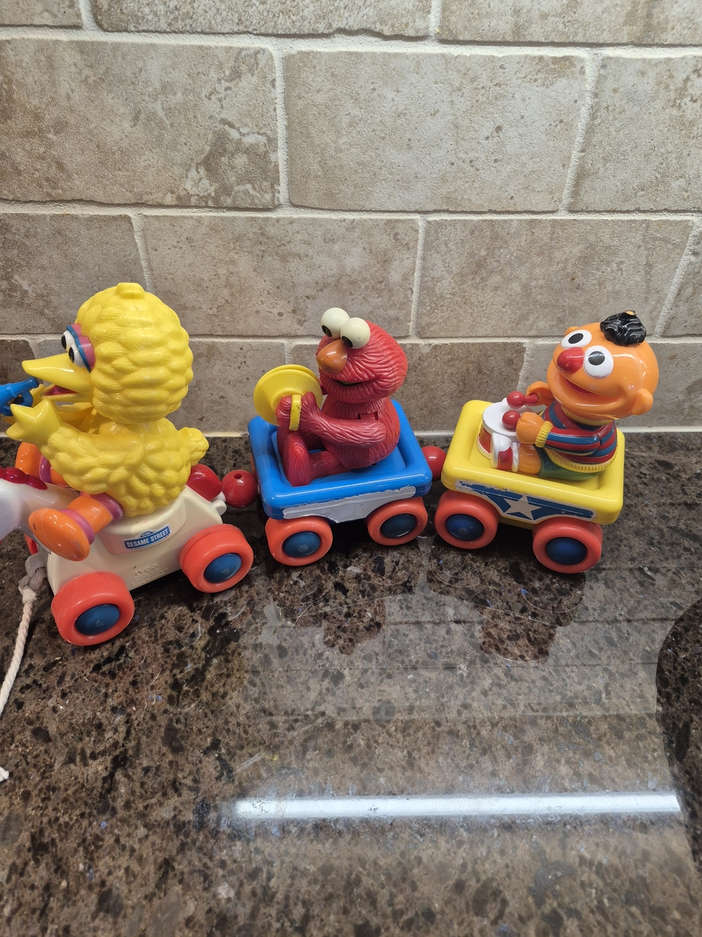 Sesame Street Pull‎ Along Train Toy Set - Yellow, Red, Blue Vintage Baby Toy GUC